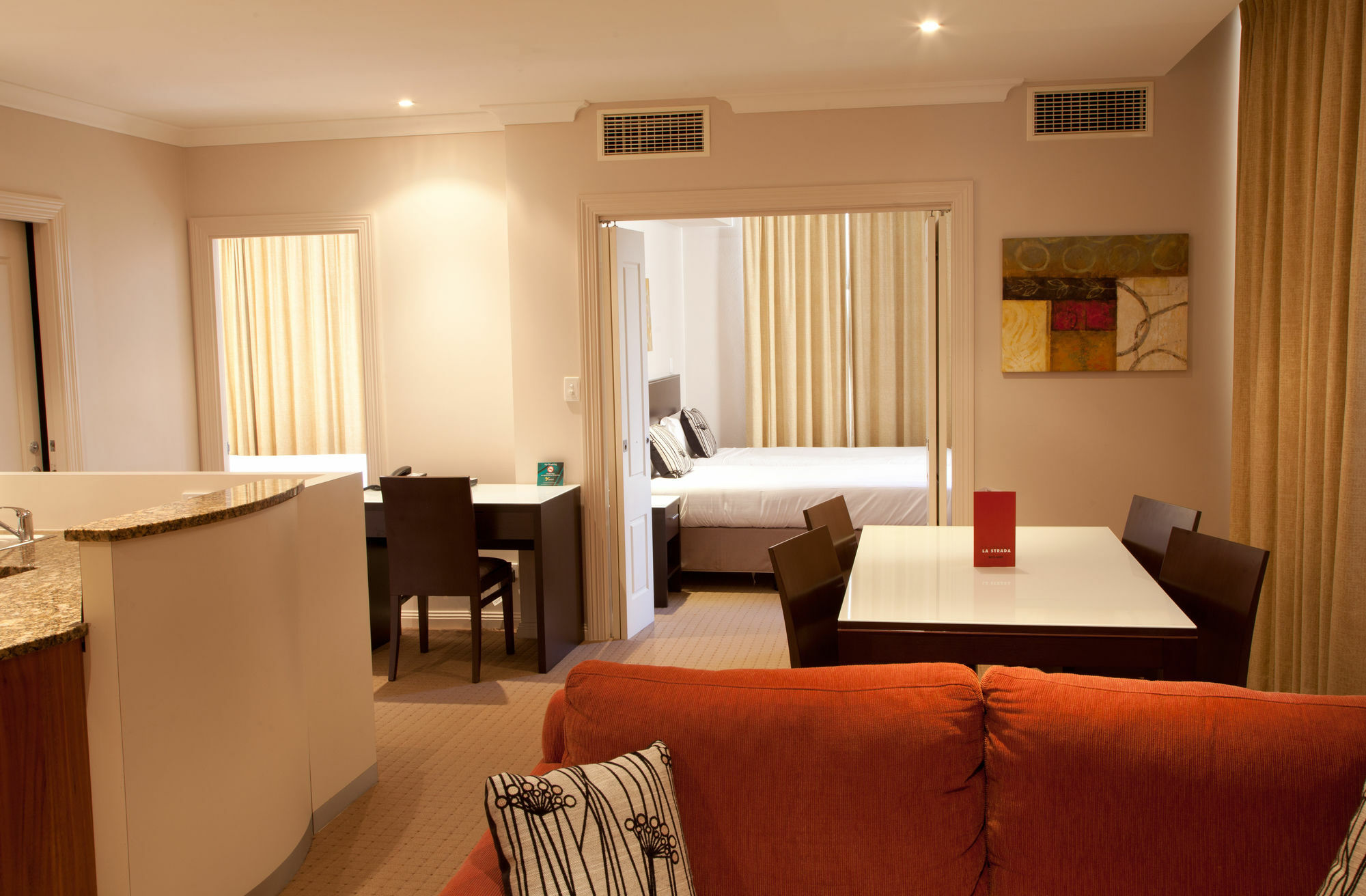 Quality Apartments Adelaide Central Bilik gambar